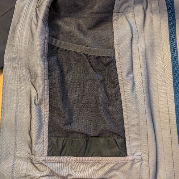 Outdoor Research Men's Hemispheres Gore-Tex Ski Jacket - Picture 8 of 11